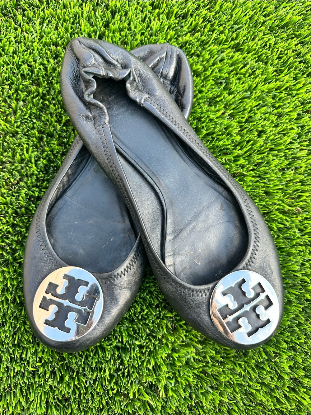 Tory Burch Black Leather Logo Round-Toe Ballet Flats